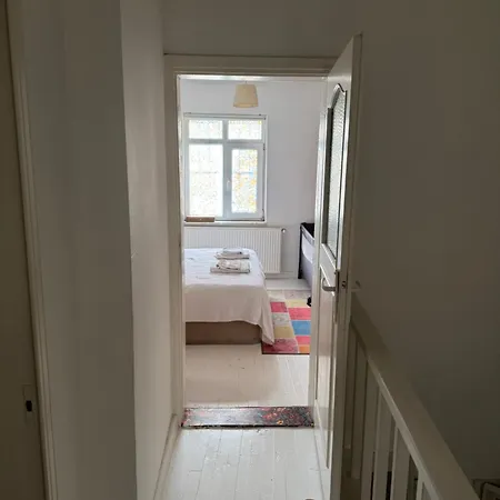 Holiday home 3 Floor House On Historic Peninsula Istanbul
